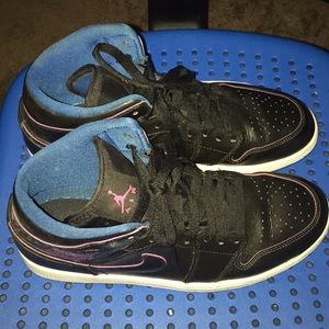 Mens Air Jordan 1 mid Sneakers 👟